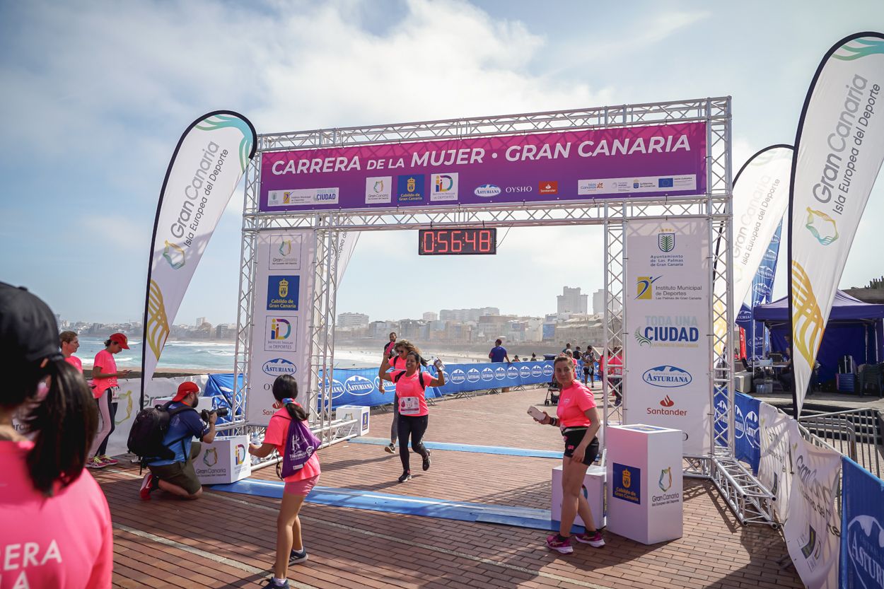 Las fotos de meta de la Carrera de la Mujer de Gran Canaria 11 55 59 15701 O