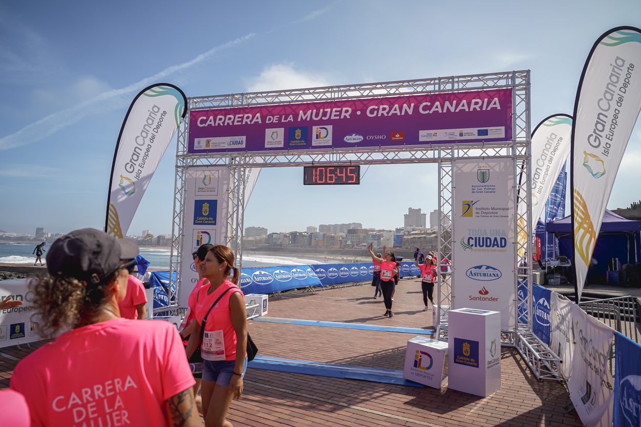 Las fotos de meta de la Carrera de la Mujer de Gran Canaria 12 05 56 15701 O