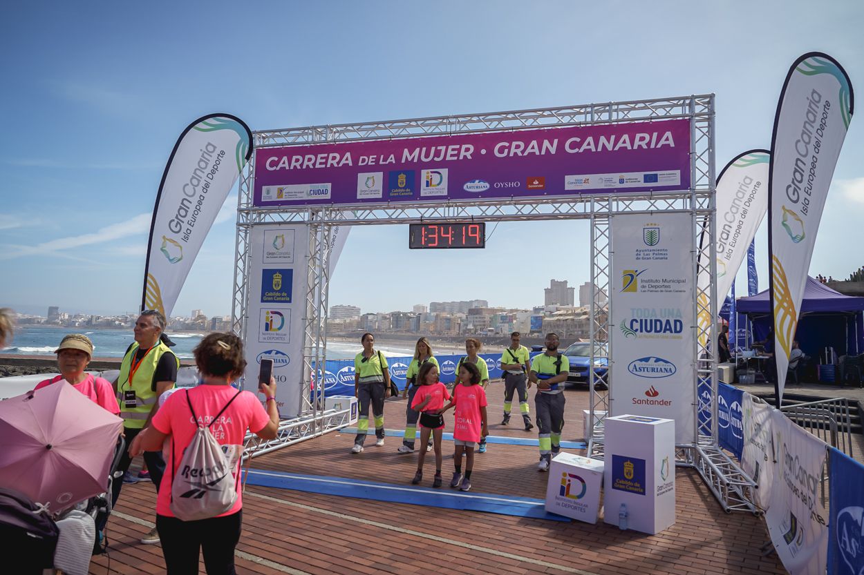 Las fotos de meta de la Carrera de la Mujer de Gran Canaria 12 33 30 15701 O