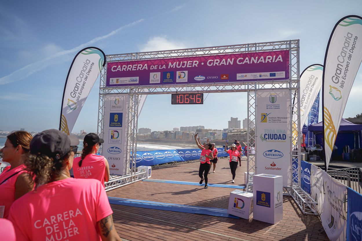 Las fotos de meta de la Carrera de la Mujer de Gran Canaria 12 05 57 15701 O