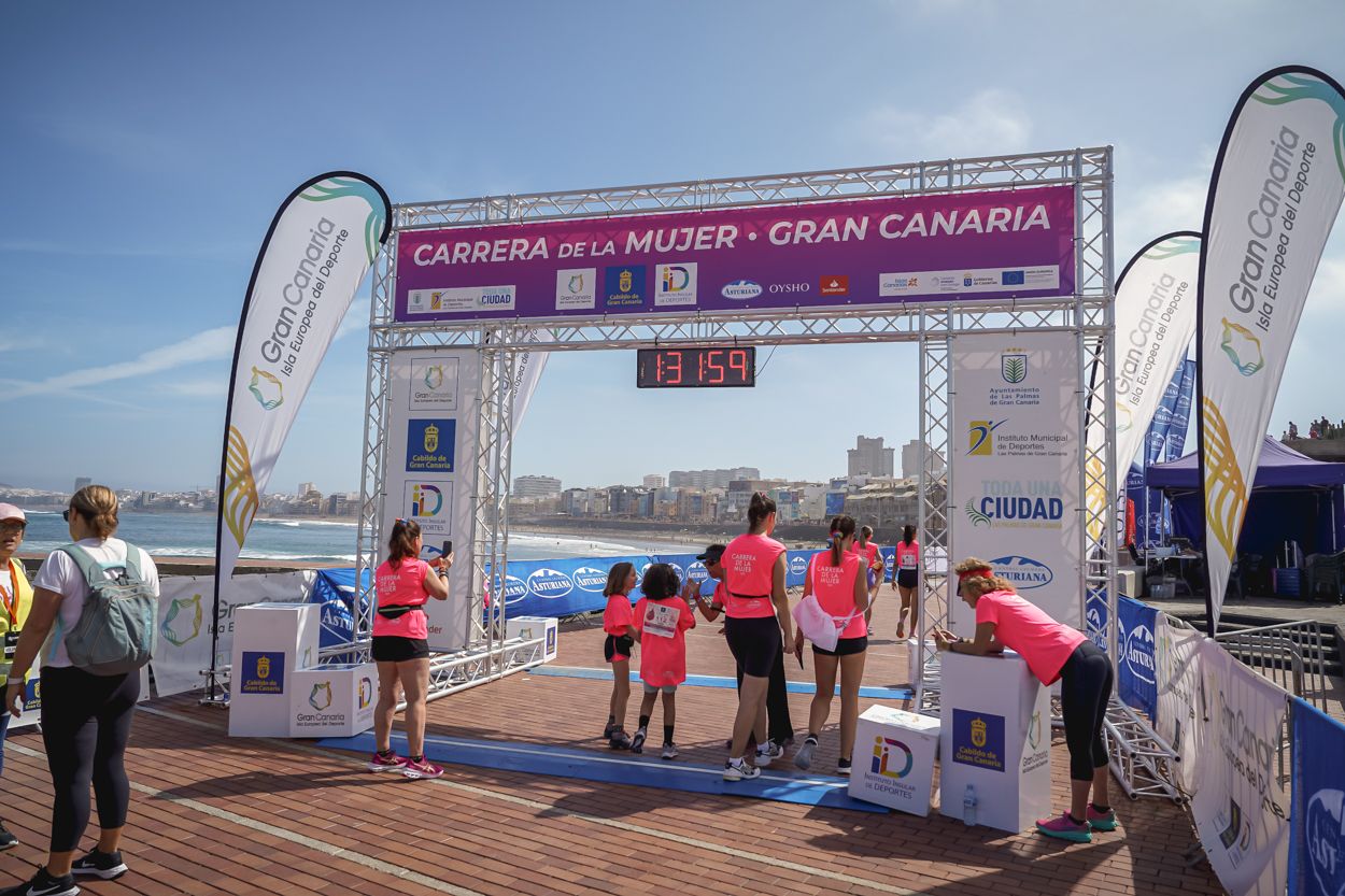 Las fotos de meta de la Carrera de la Mujer de Gran Canaria 12 31 10 15701 O