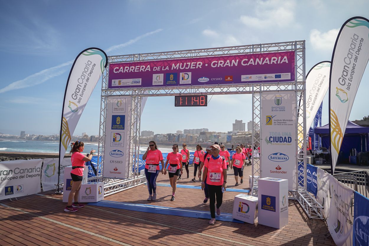 Las fotos de meta de la Carrera de la Mujer de Gran Canaria 12 10 59 15701 O