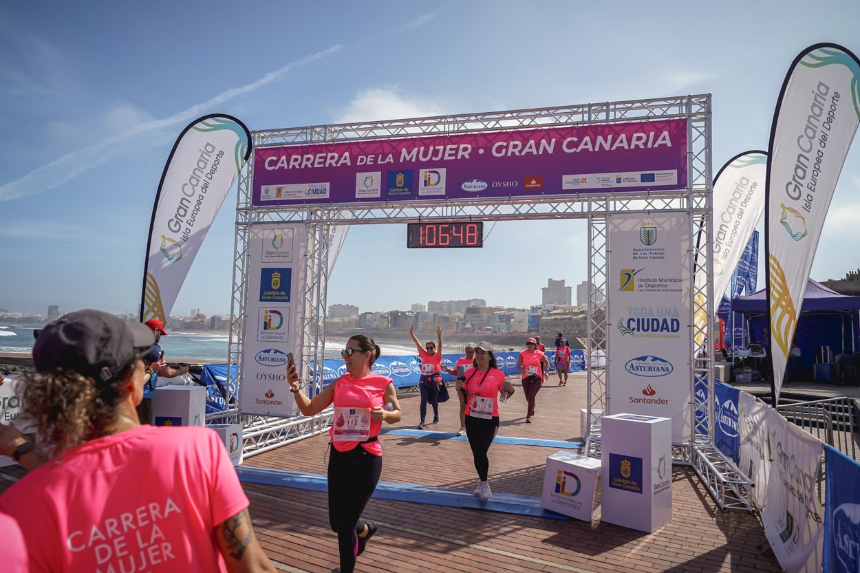 Las fotos de meta de la Carrera de la Mujer de Gran Canaria 12 05 59 15701 O