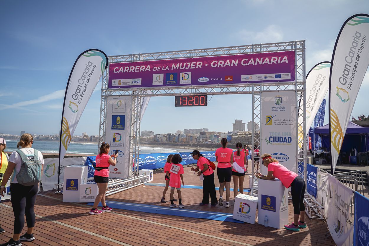 Las fotos de meta de la Carrera de la Mujer de Gran Canaria 12 31 11 15701 O