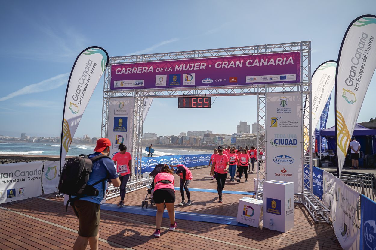 Las fotos de meta de la Carrera de la Mujer de Gran Canaria 12 16 06 15701 O