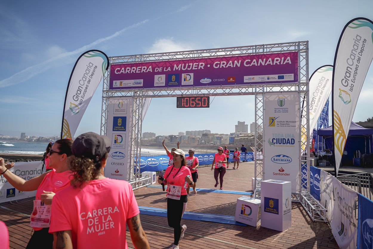 Las fotos de meta de la Carrera de la Mujer de Gran Canaria 12 06 00 15701 O