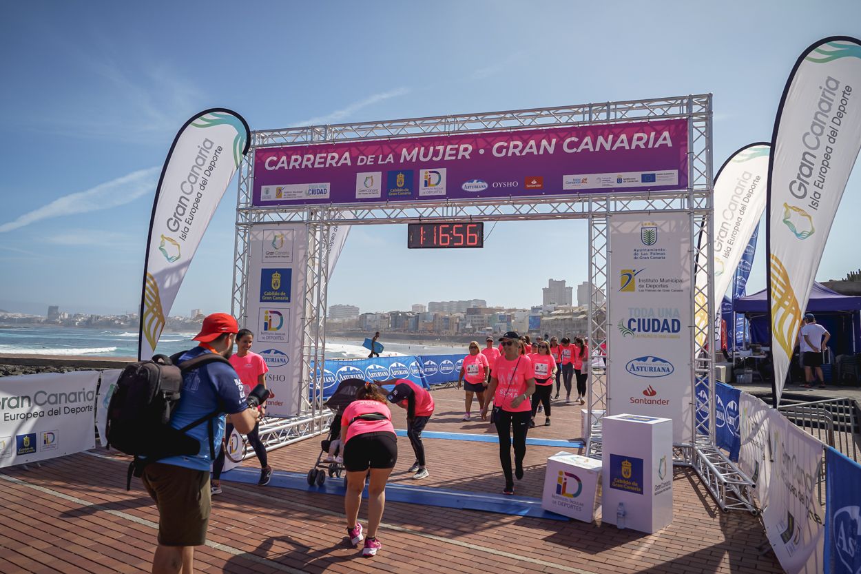 Las fotos de meta de la Carrera de la Mujer de Gran Canaria 12 16 07 15701 O