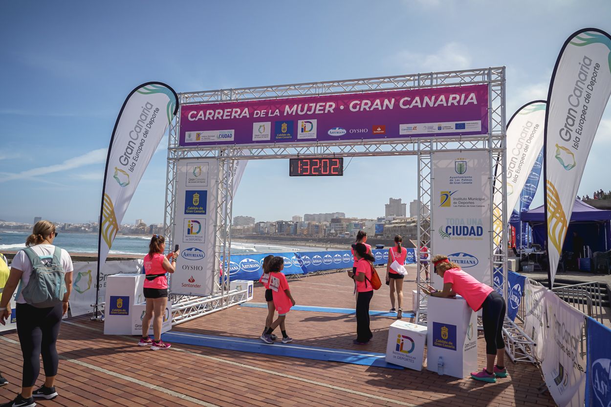 Las fotos de meta de la Carrera de la Mujer de Gran Canaria 12 31 13 15701 O