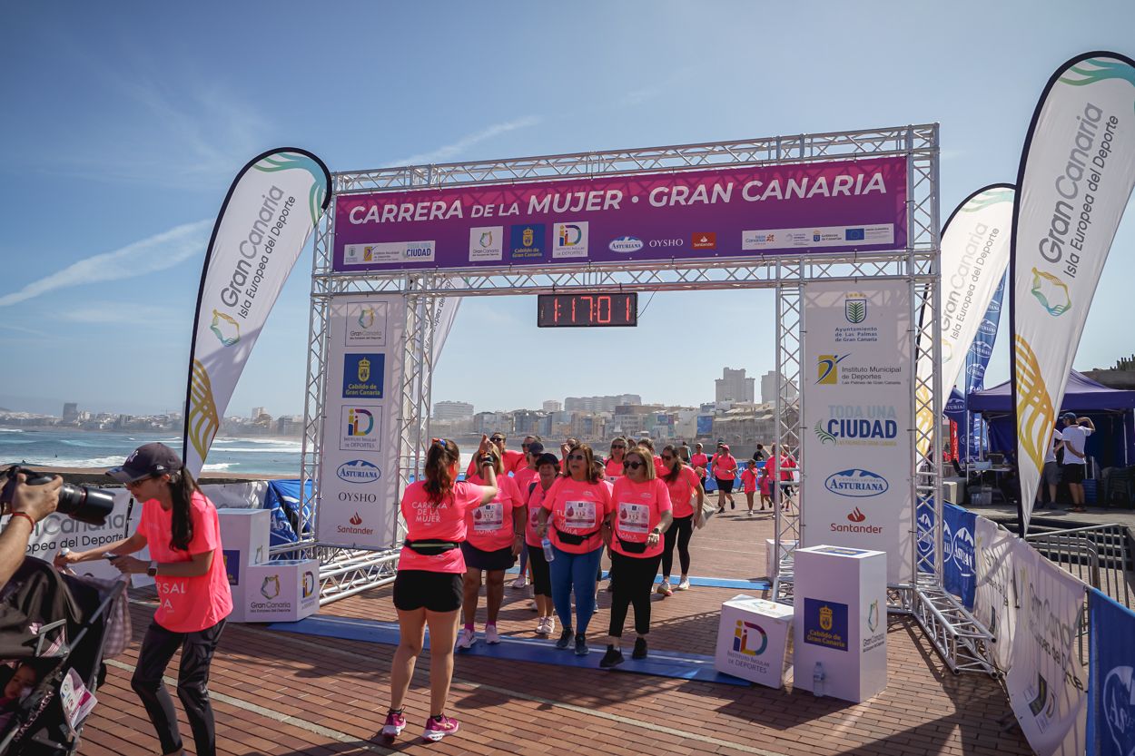 Las fotos de meta de la Carrera de la Mujer de Gran Canaria 12 16 12 15701 O