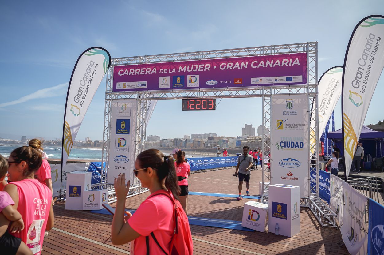Las fotos de meta de la Carrera de la Mujer de Gran Canaria 12 21 14 15701 O