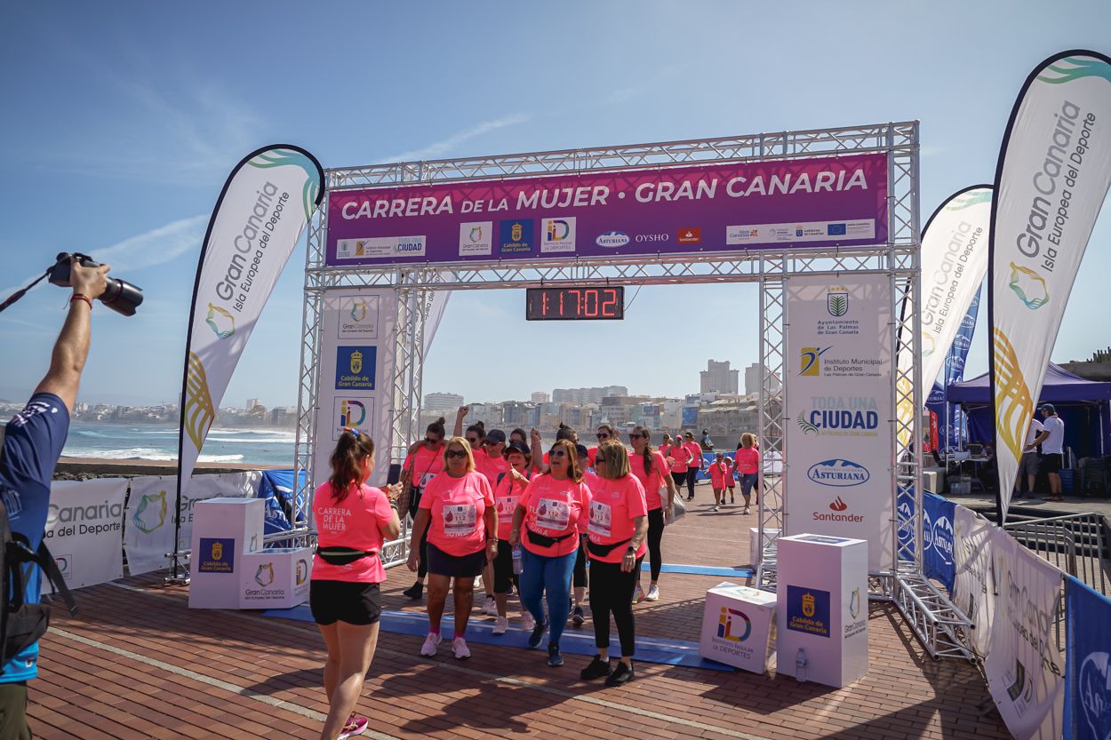 Las fotos de meta de la Carrera de la Mujer de Gran Canaria 12 16 13 15701 O