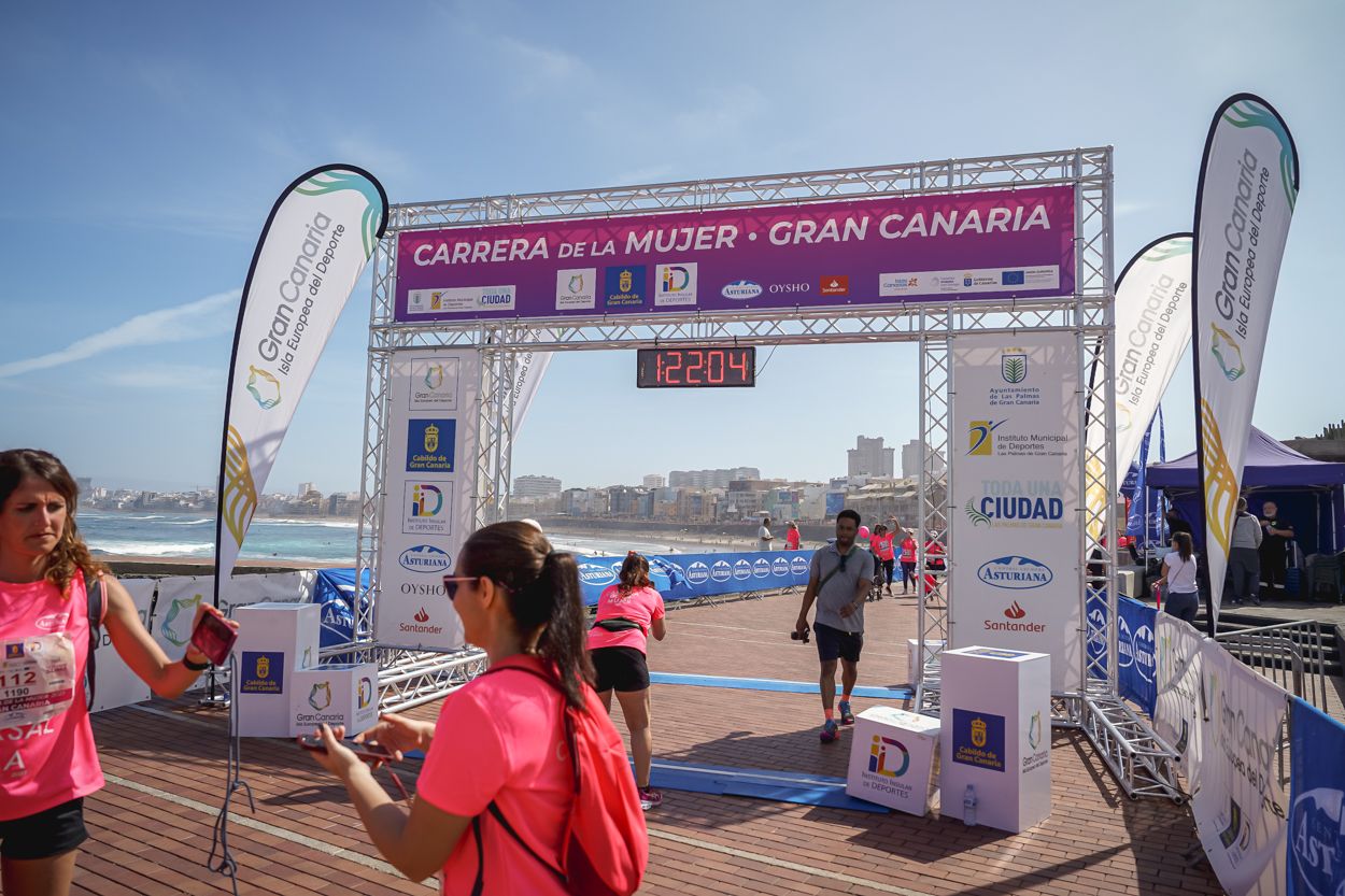 Las fotos de meta de la Carrera de la Mujer de Gran Canaria 12 21 15 15701 O