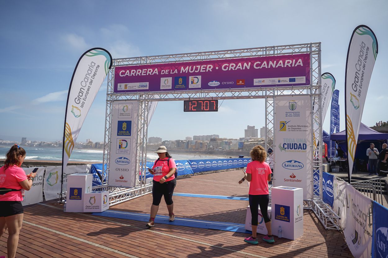 Las fotos de meta de la Carrera de la Mujer de Gran Canaria 12 26 18 15701 O