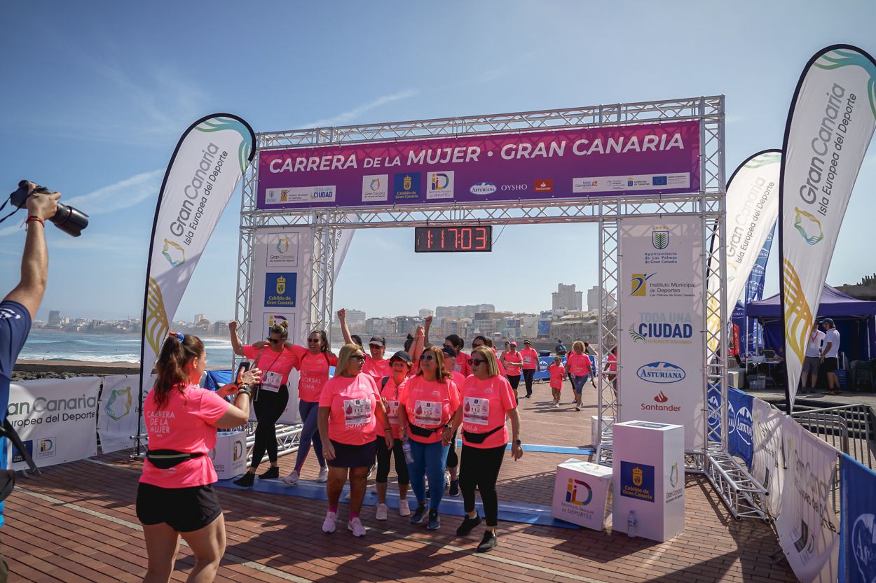 Las fotos de meta de la Carrera de la Mujer de Gran Canaria 12 16 14 15701 O