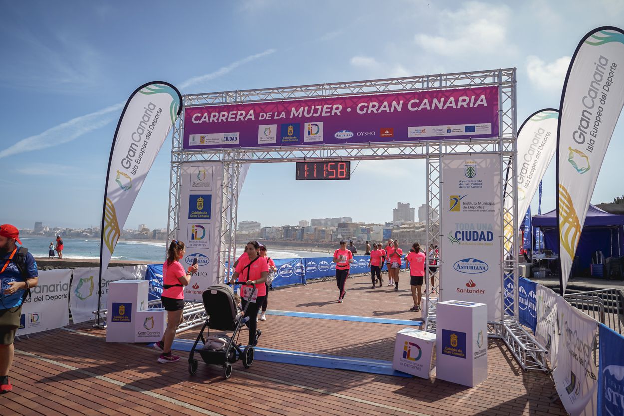 Las fotos de meta de la Carrera de la Mujer de Gran Canaria 12 11 09 15701 O