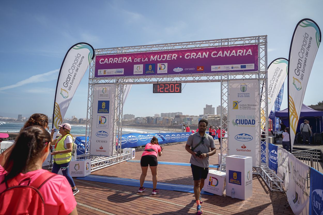 Las fotos de meta de la Carrera de la Mujer de Gran Canaria 12 21 17 15701 O