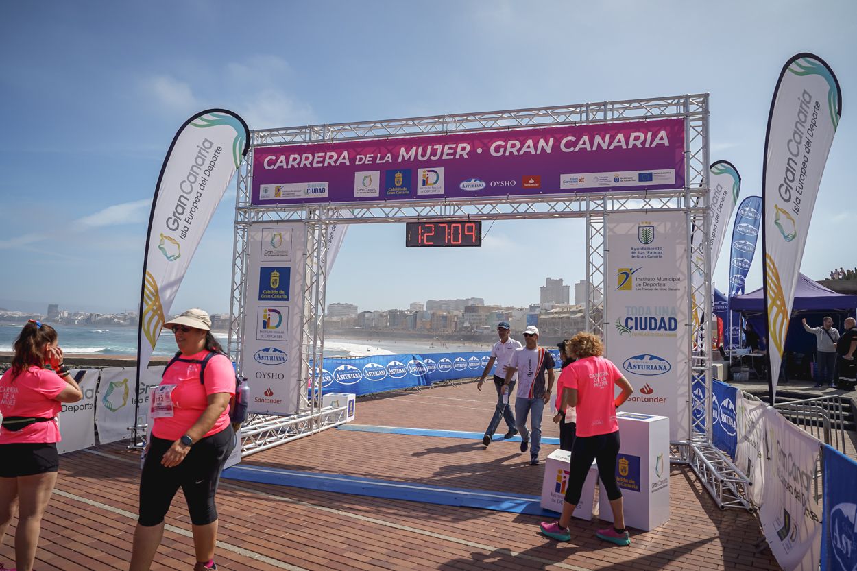 Las fotos de meta de la Carrera de la Mujer de Gran Canaria 12 26 20 15701 O