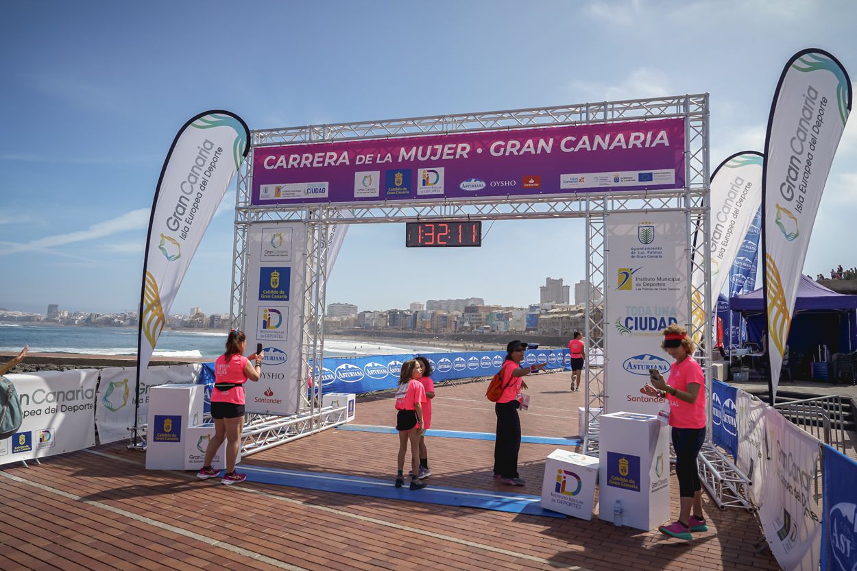 Las fotos de meta de la Carrera de la Mujer de Gran Canaria 12 31 22 15701 O