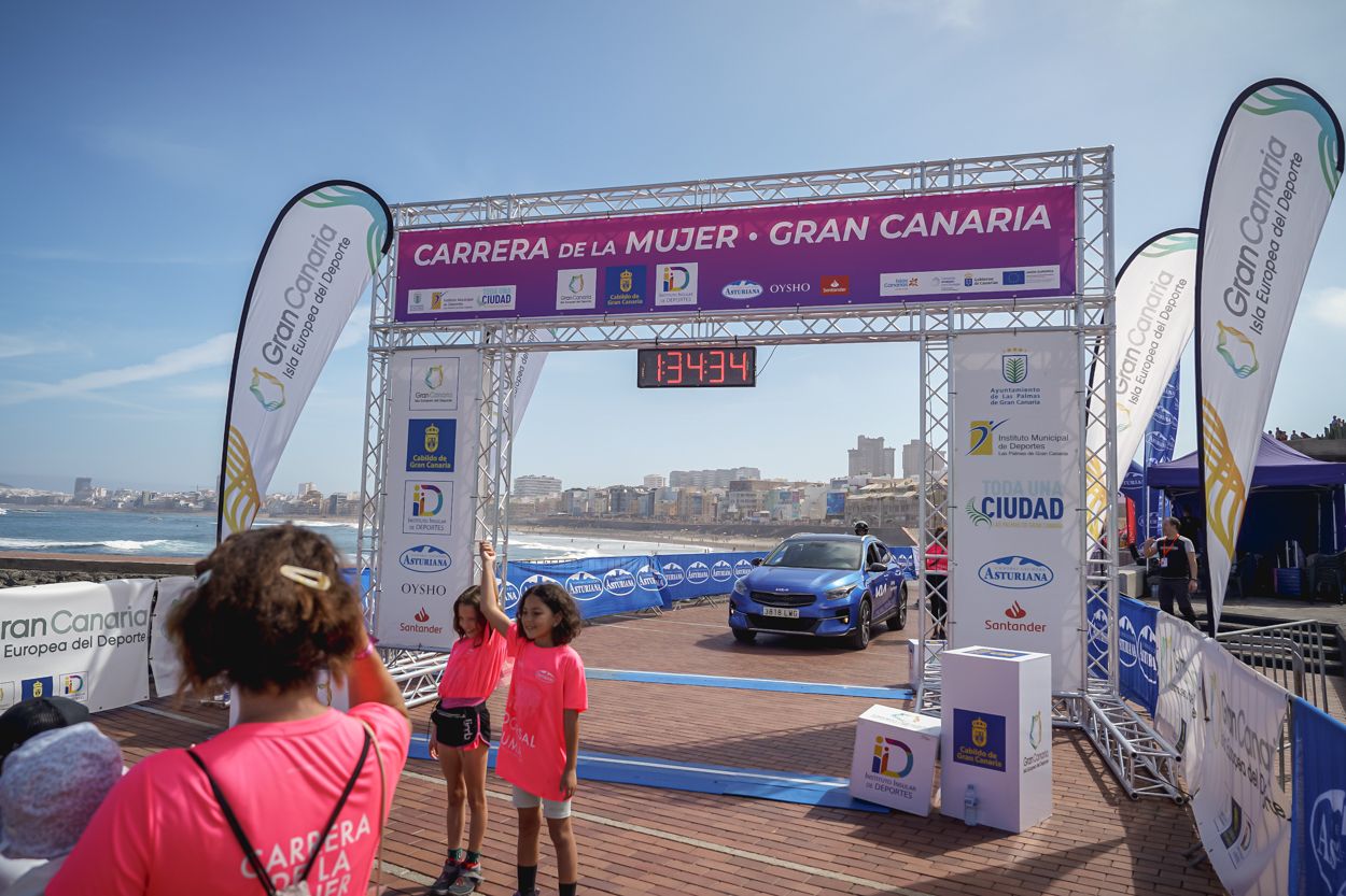 Las fotos de meta de la Carrera de la Mujer de Gran Canaria 12 33 45 15701 O