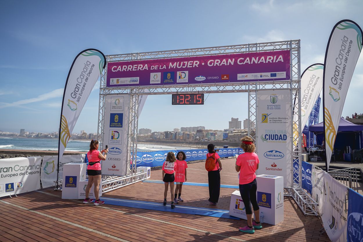 Las fotos de meta de la Carrera de la Mujer de Gran Canaria 12 31 25 15701 O
