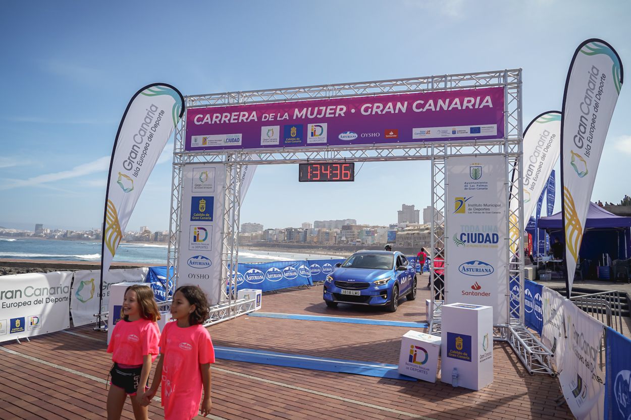 Las fotos de meta de la Carrera de la Mujer de Gran Canaria 12 33 47 15701 O