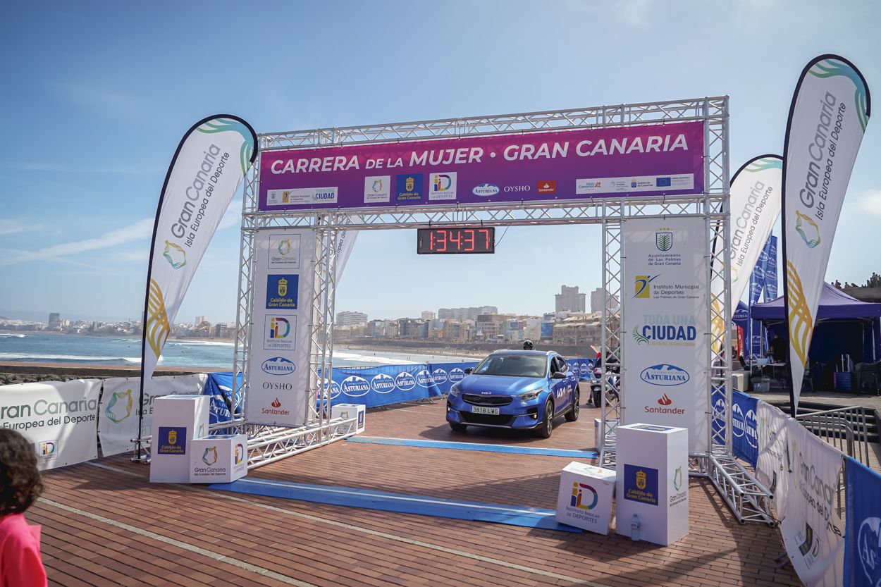 Las fotos de meta de la Carrera de la Mujer de Gran Canaria 12 33 48 15701 O