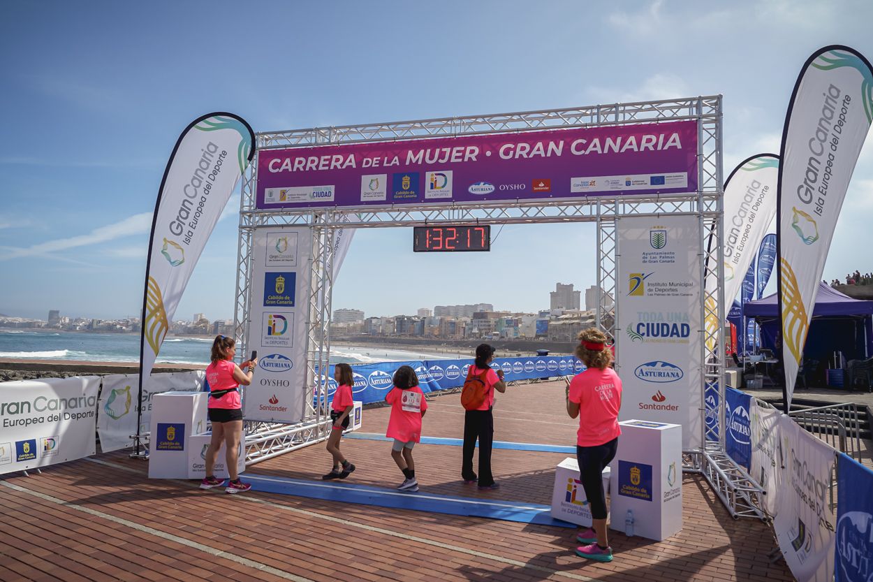 Las fotos de meta de la Carrera de la Mujer de Gran Canaria 12 31 27 15701 O