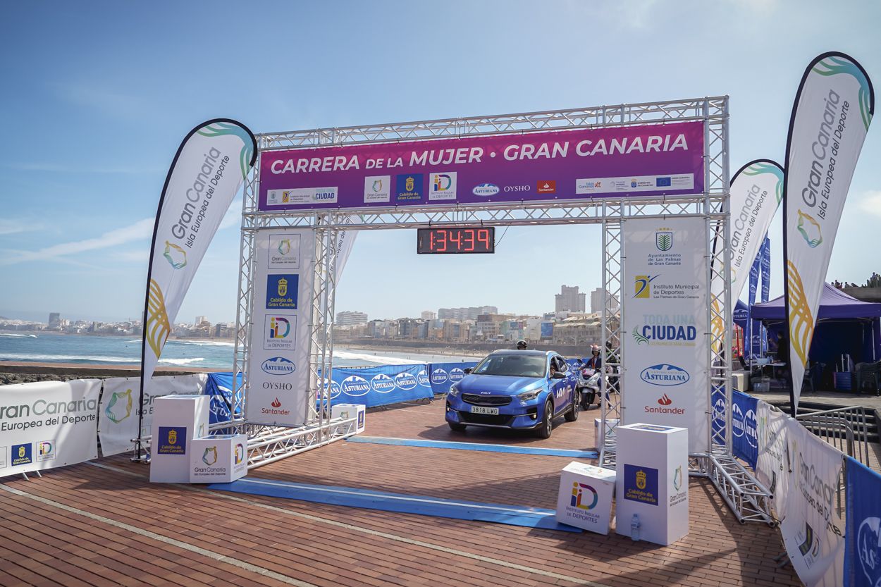 Las fotos de meta de la Carrera de la Mujer de Gran Canaria 12 33 50 15701 O