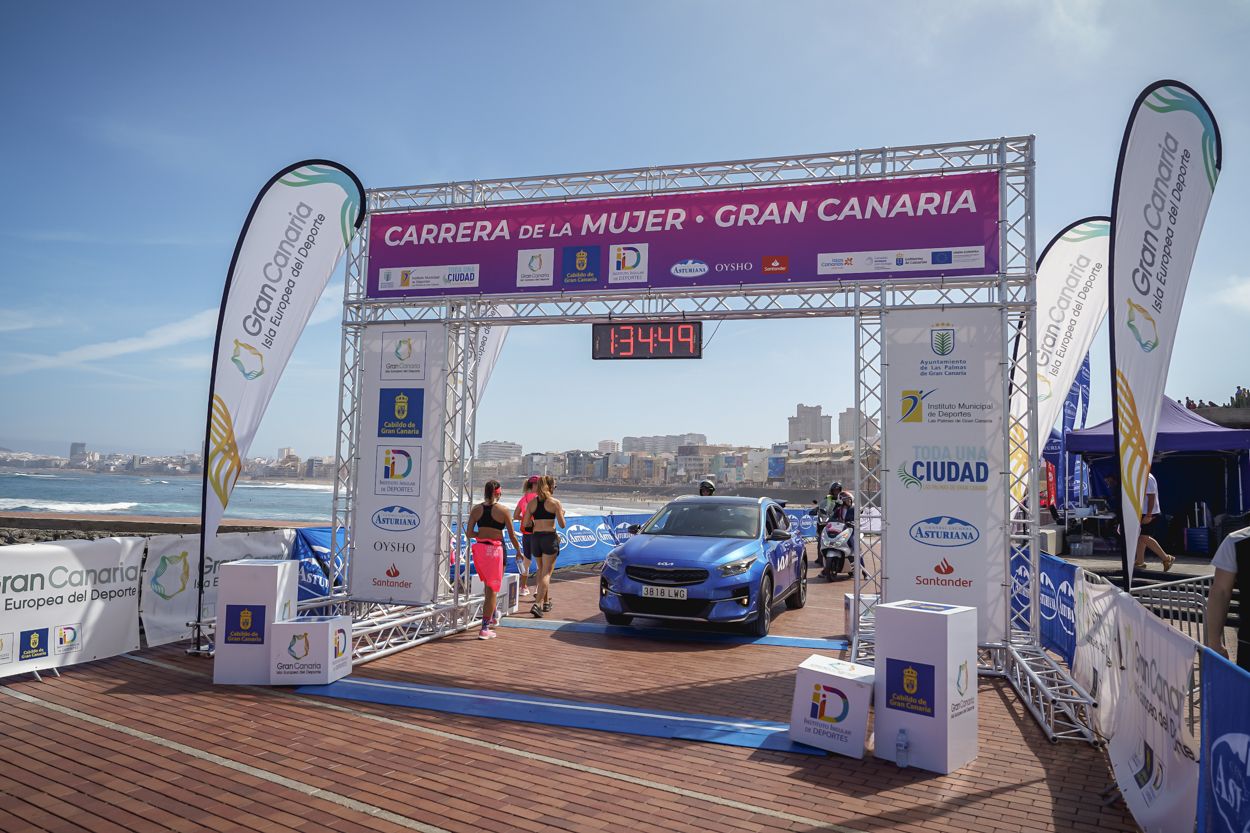 Las fotos de meta de la Carrera de la Mujer de Gran Canaria 12 34 00 15701 O