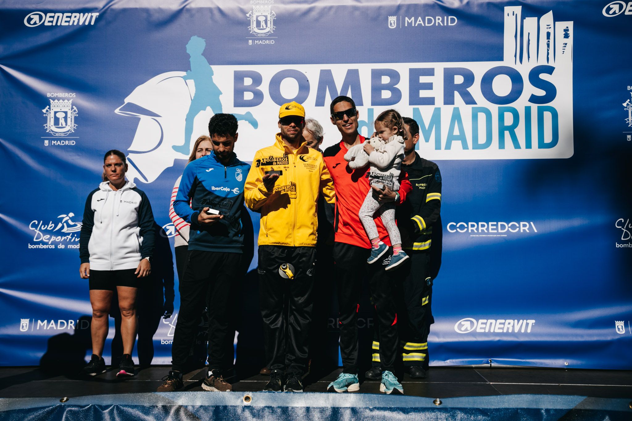 Todas las fotos de la premiación de la Carrera Bomberos de Madrid 2023 1