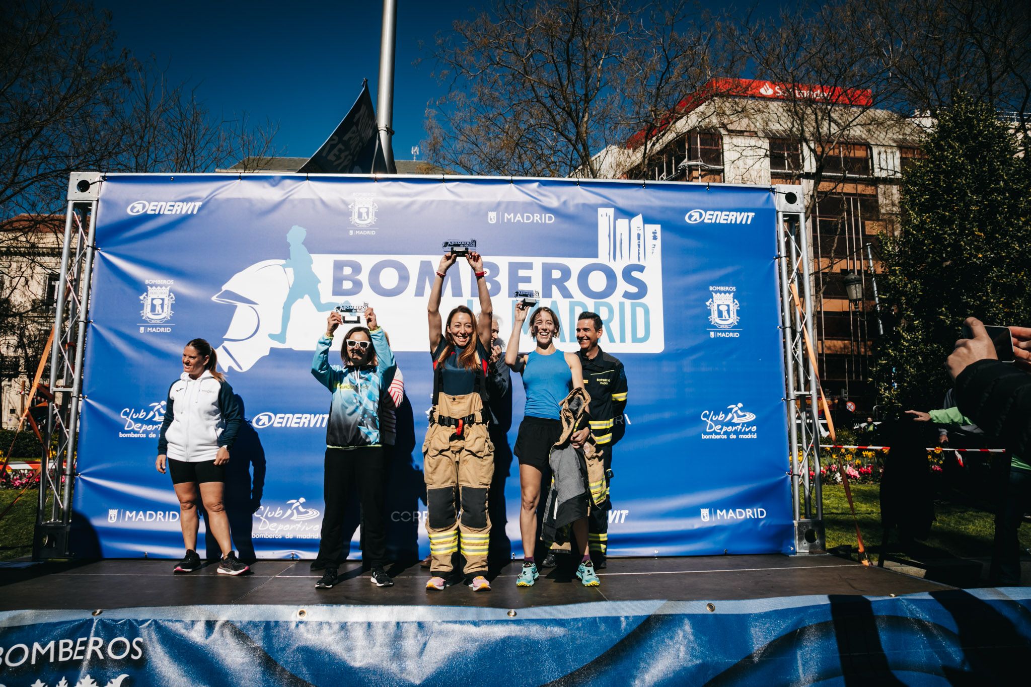 Todas las fotos de la premiación de la Carrera Bomberos de Madrid 2023 16