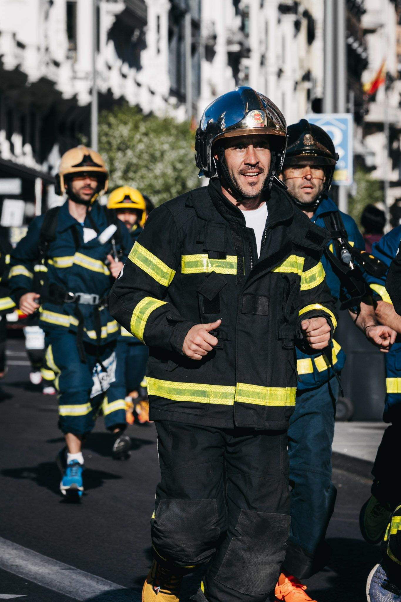 Todas las fotos del recorrido de la Carrera Bomberos de Madrid 20234