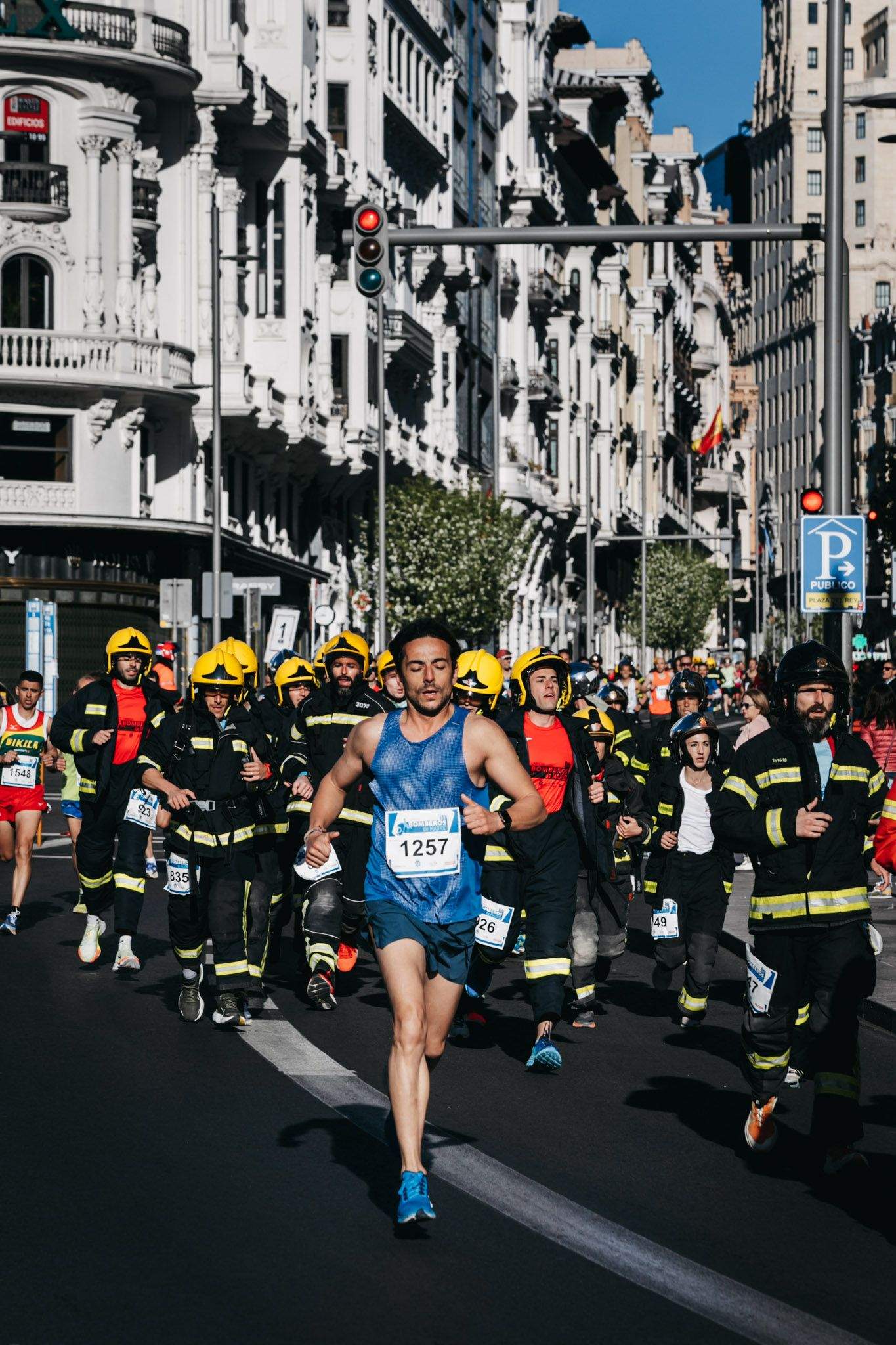 Todas las fotos del recorrido de la Carrera Bomberos de Madrid 202315
