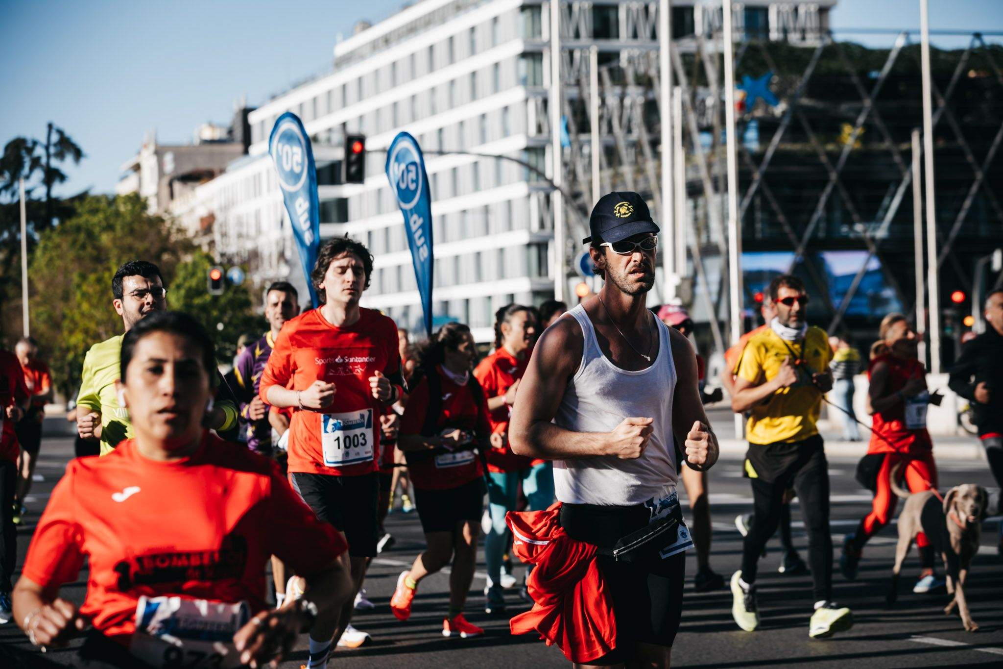 Todas las fotos del recorrido de la Carrera Bomberos de Madrid 202346