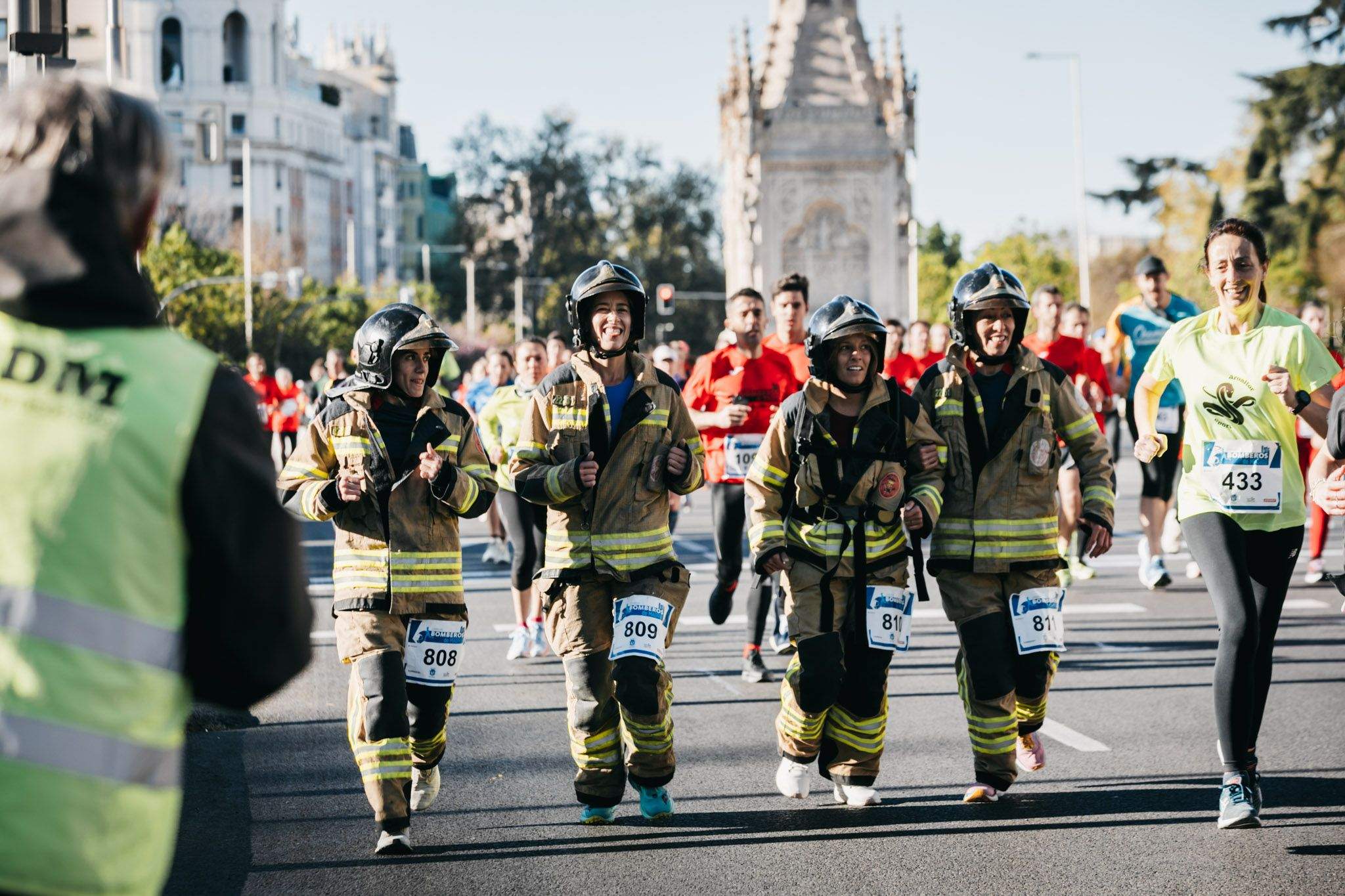 Todas las fotos del recorrido de la Carrera Bomberos de Madrid 202353