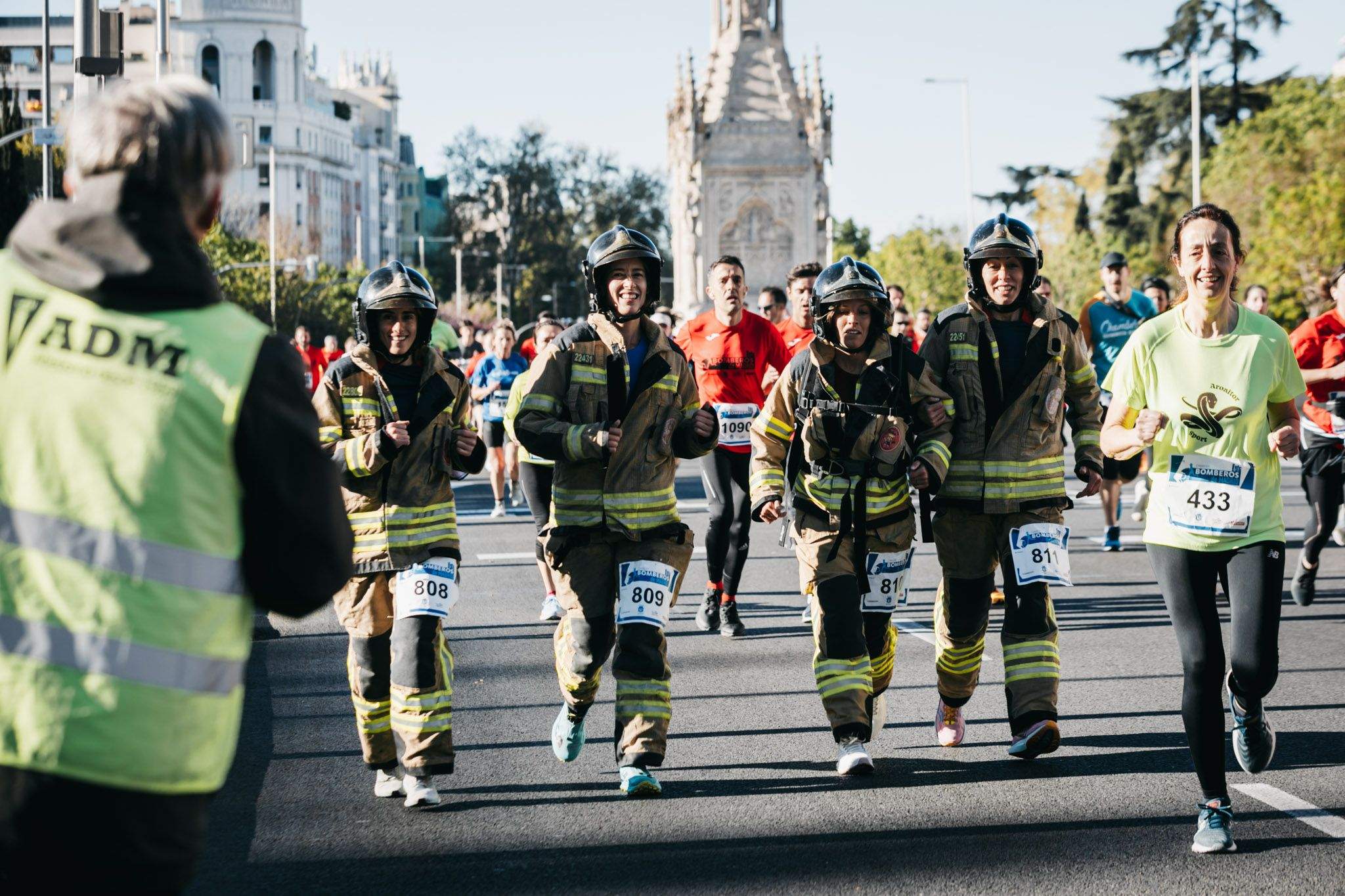 Todas las fotos del recorrido de la Carrera Bomberos de Madrid 202354