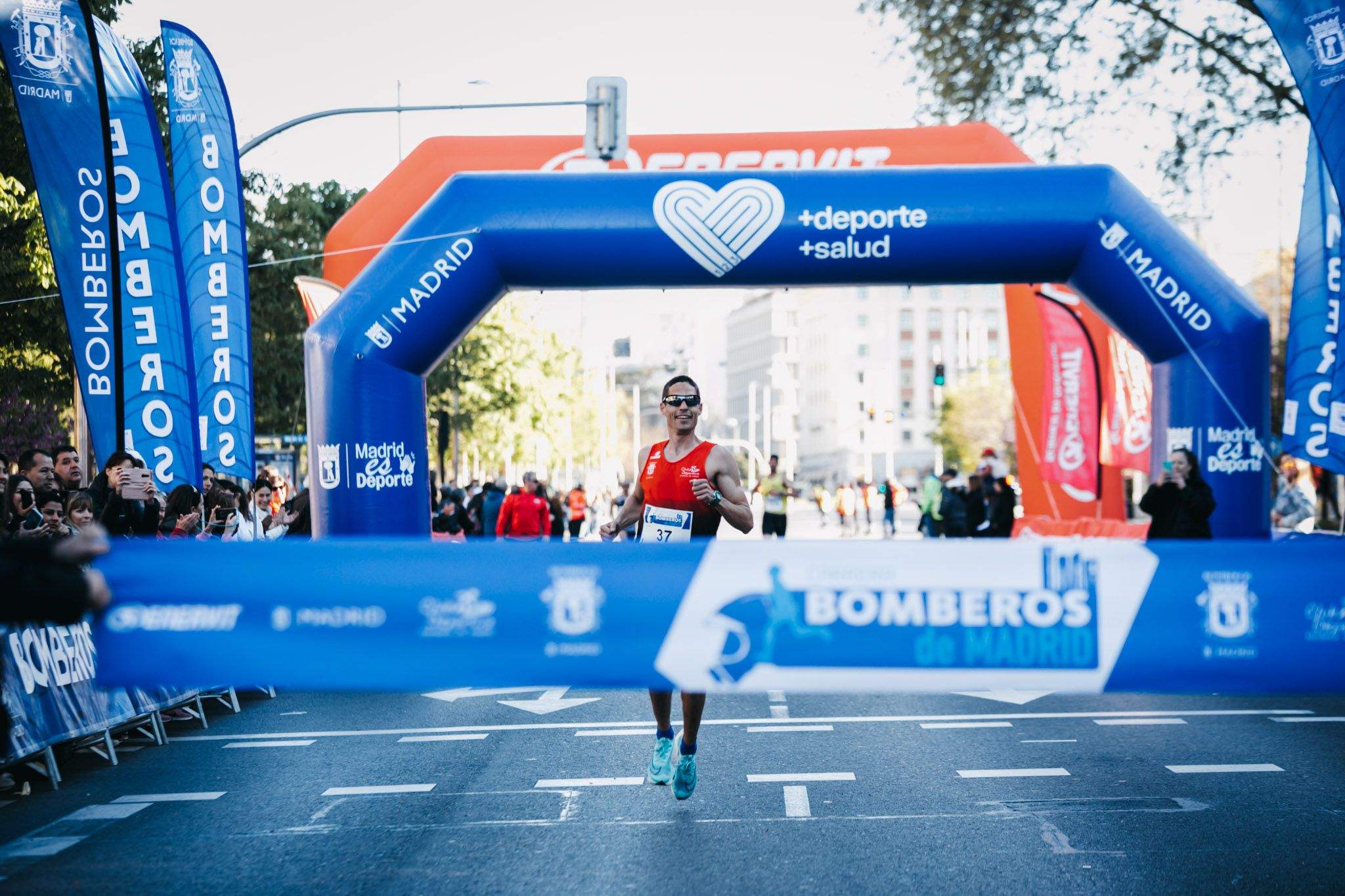 Todas las fotos del recorrido de la Carrera Bomberos de Madrid 202382
