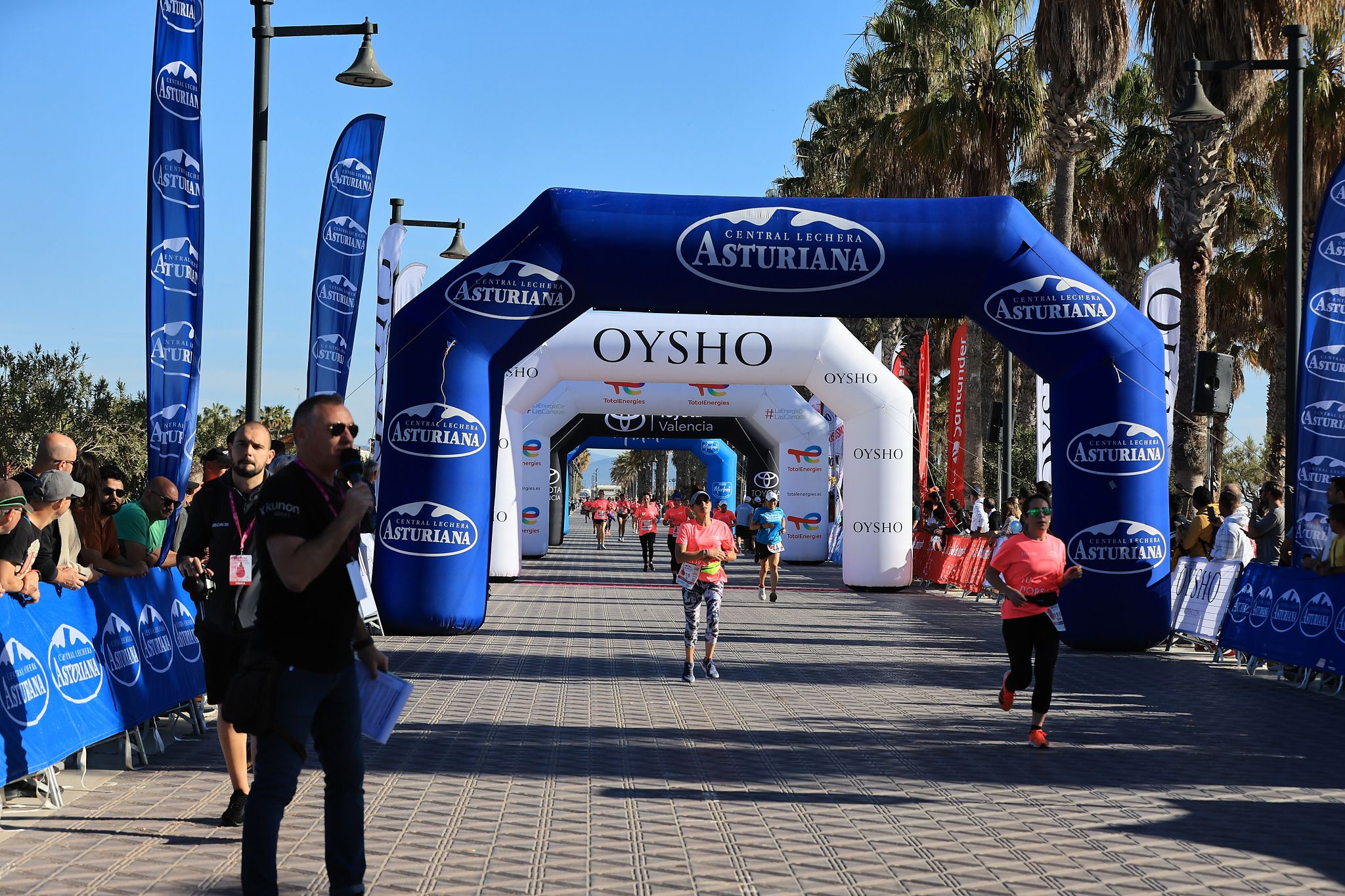 Las mejores fotos de la Carrera de la Mujer Central Lechera Asturiana de Valencia. 0457