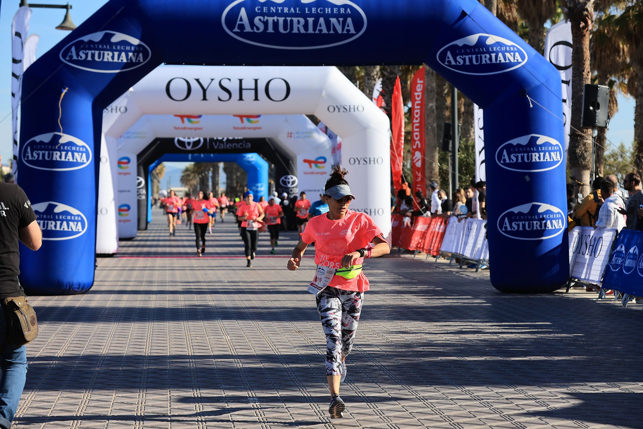 Las mejores fotos de la Carrera de la Mujer Central Lechera Asturiana de Valencia. 0458
