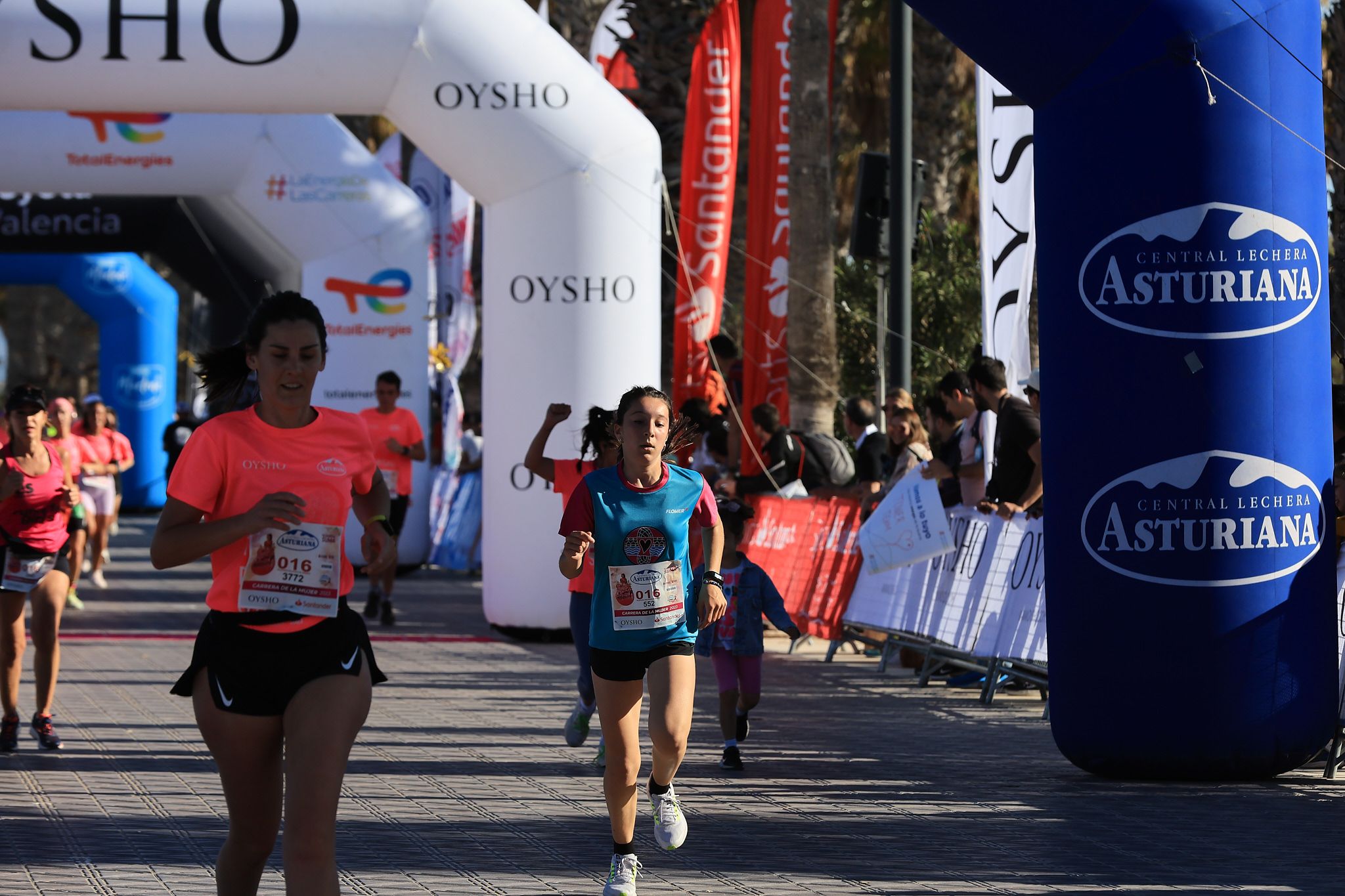 Las mejores fotos de la Carrera de la Mujer Central Lechera Asturiana de Valencia. 0469
