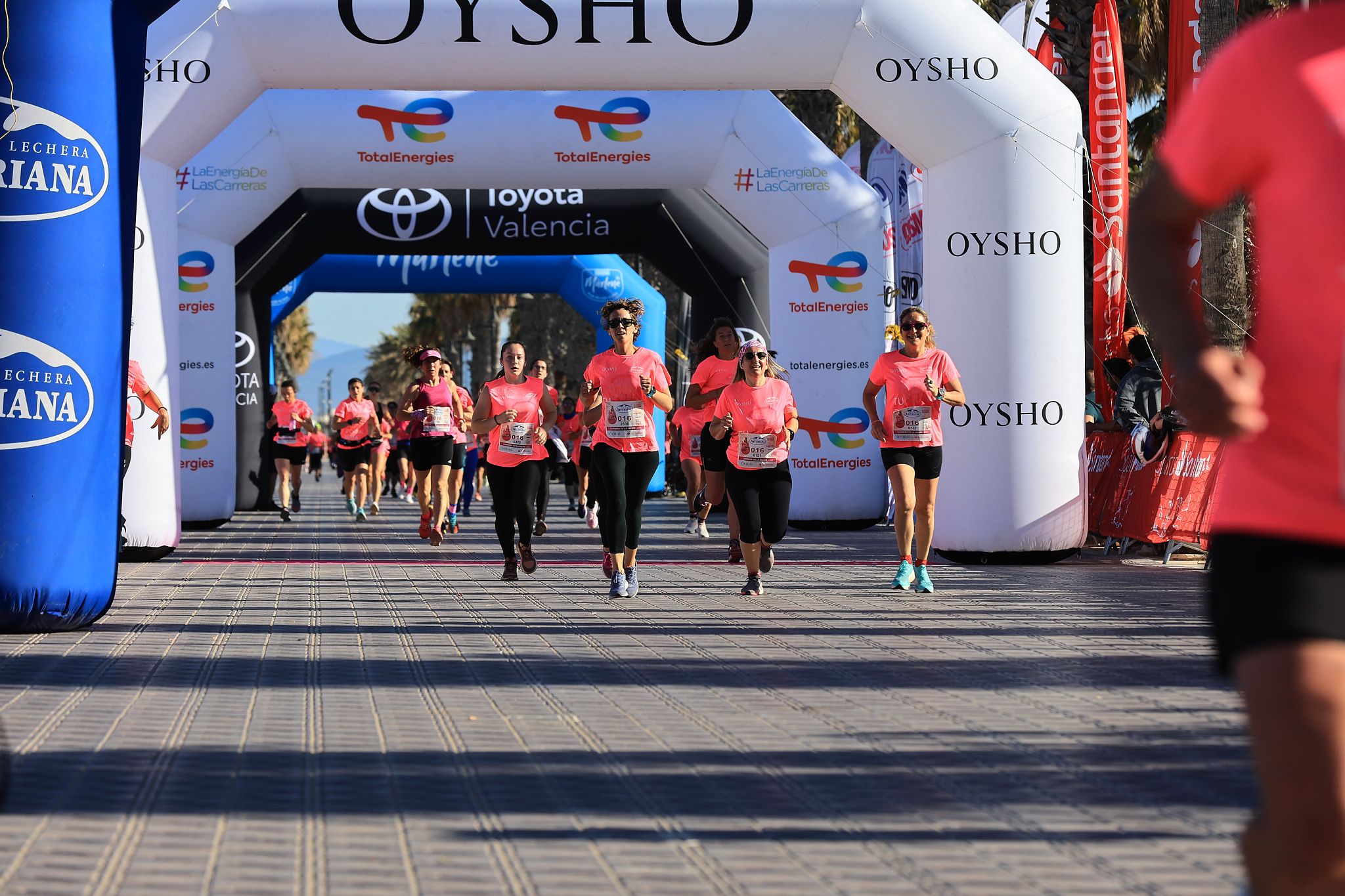 Las mejores fotos de la Carrera de la Mujer Central Lechera Asturiana de Valencia. 0489