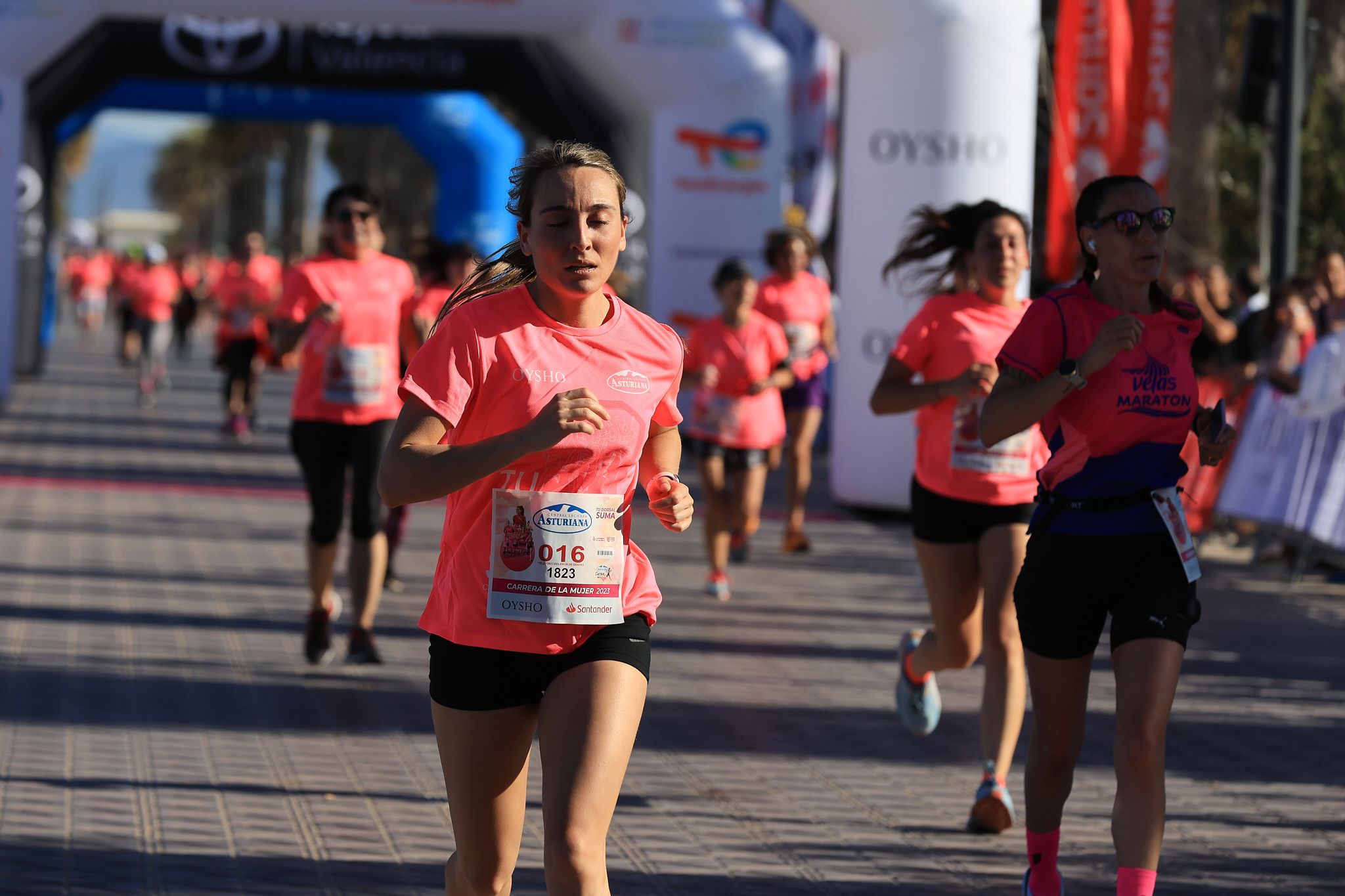 Las mejores fotos de la Carrera de la Mujer Central Lechera Asturiana de Valencia. 0500