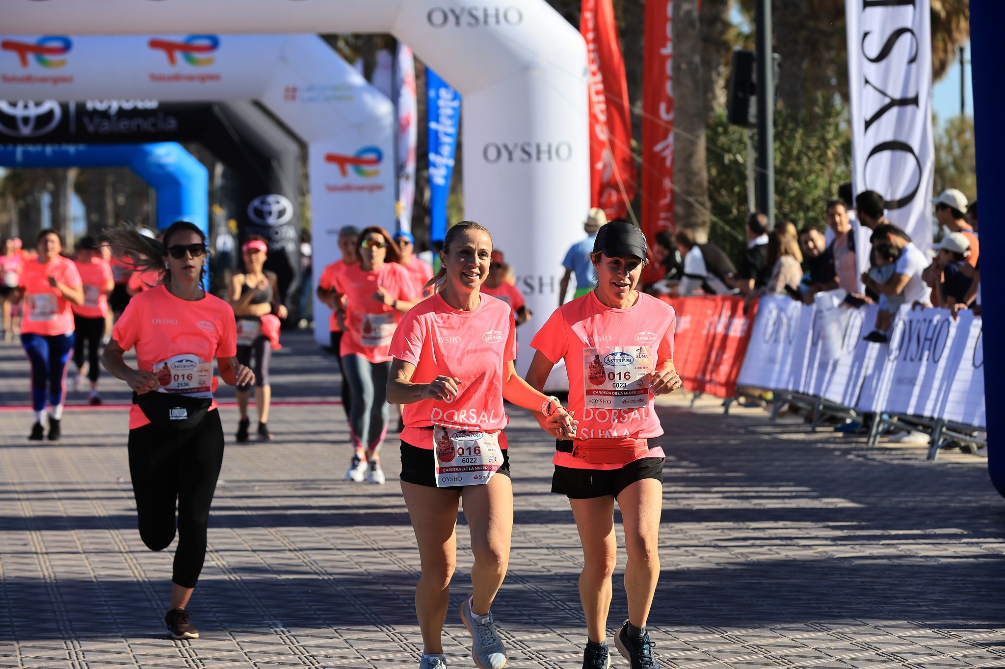Las mejores fotos de la Carrera de la Mujer Central Lechera Asturiana de Valencia. 0530