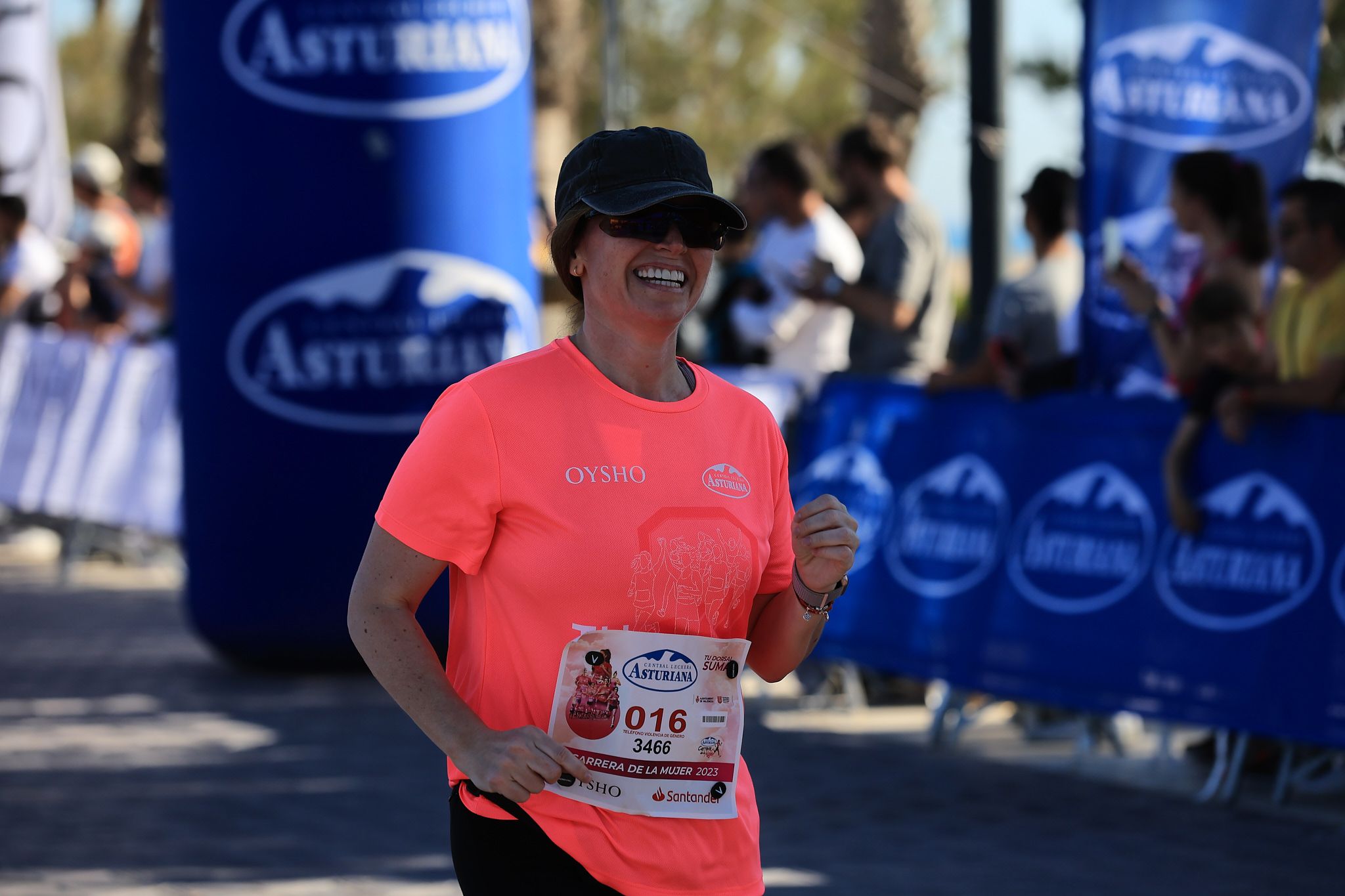 Las mejores fotos de la Carrera de la Mujer Central Lechera Asturiana de Valencia. 0534