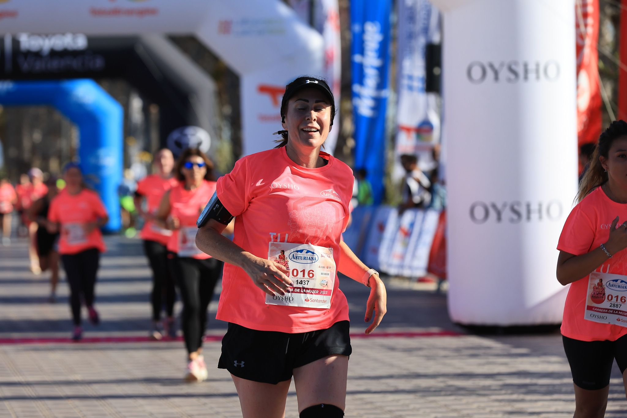 Las mejores fotos de la Carrera de la Mujer Central Lechera Asturiana de Valencia. 0548