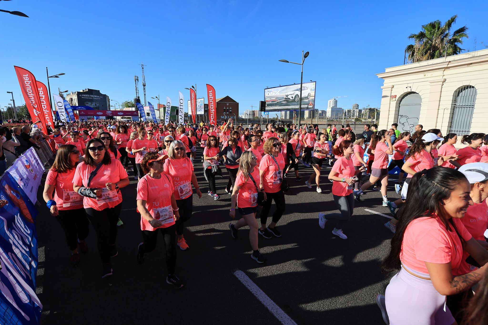 Las mejores fotos de la Carrera de la Mujer Central Lechera Asturiana de Valencia. 0174