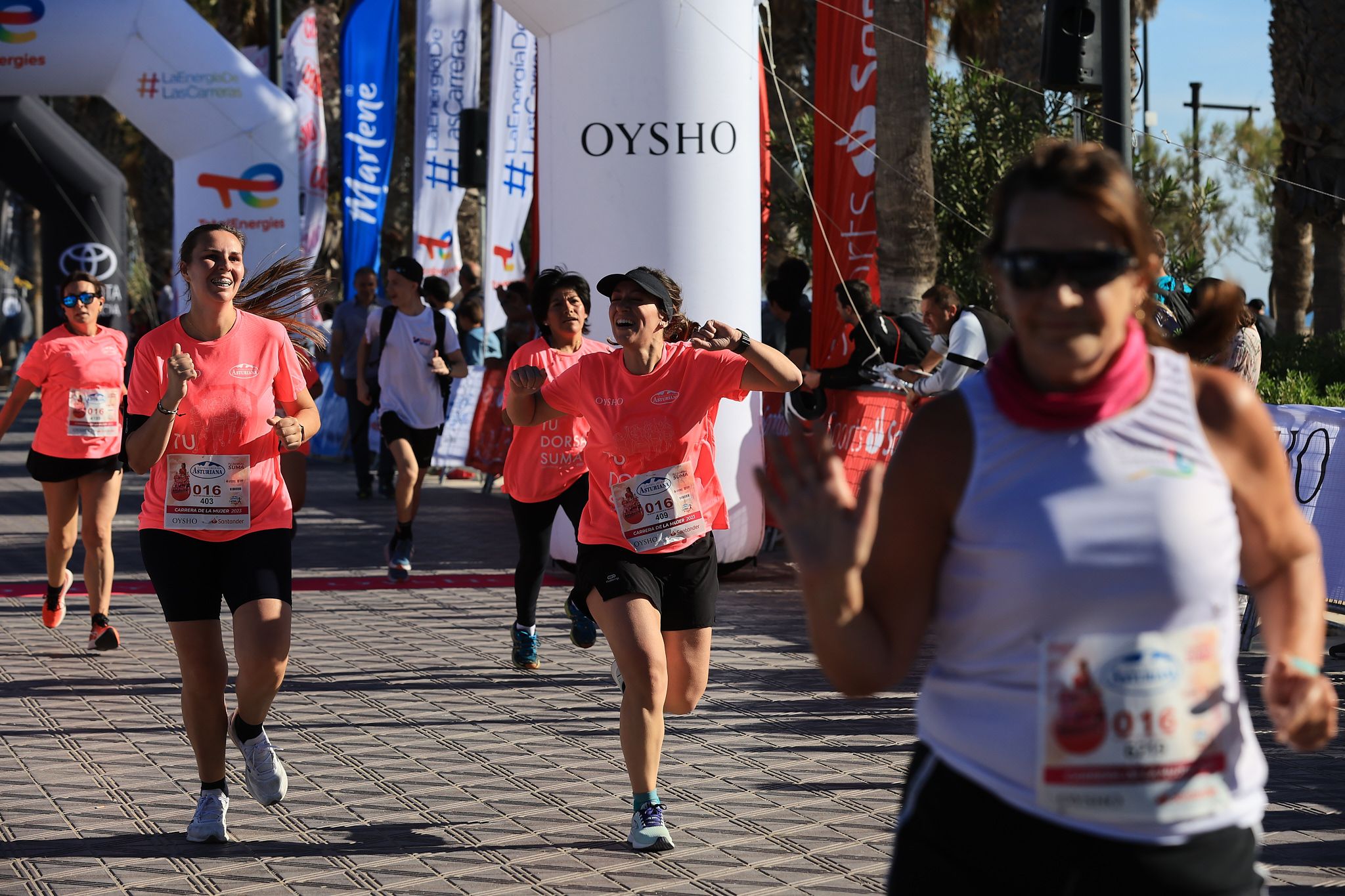 Las mejores fotos de la Carrera de la Mujer Central Lechera Asturiana de Valencia. 0557
