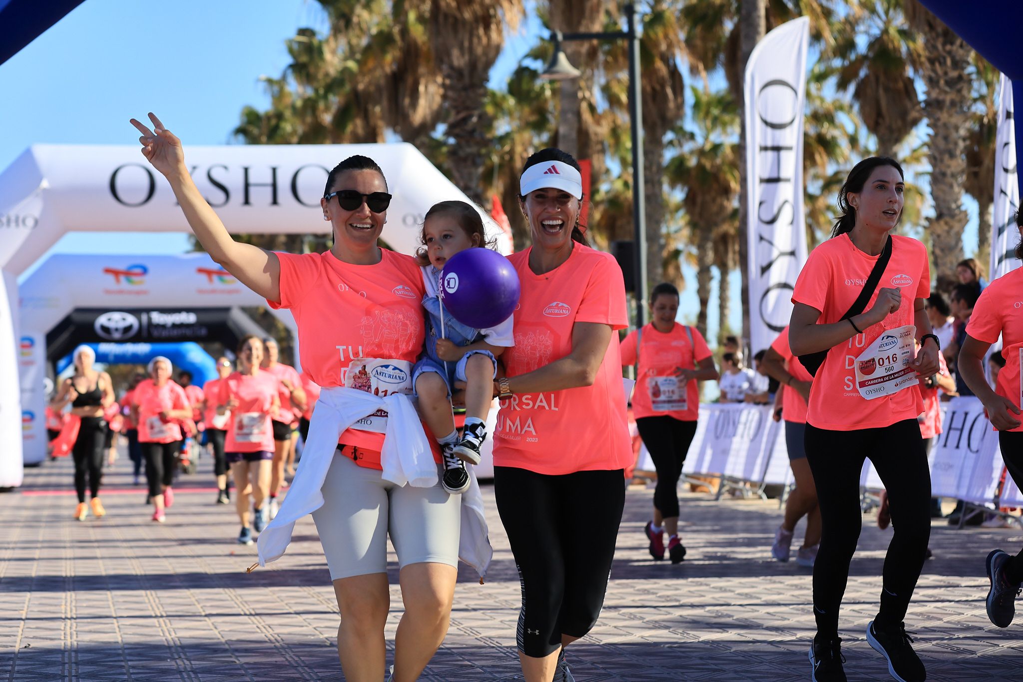 Las mejores fotos de la Carrera de la Mujer Central Lechera Asturiana de Valencia. 0761