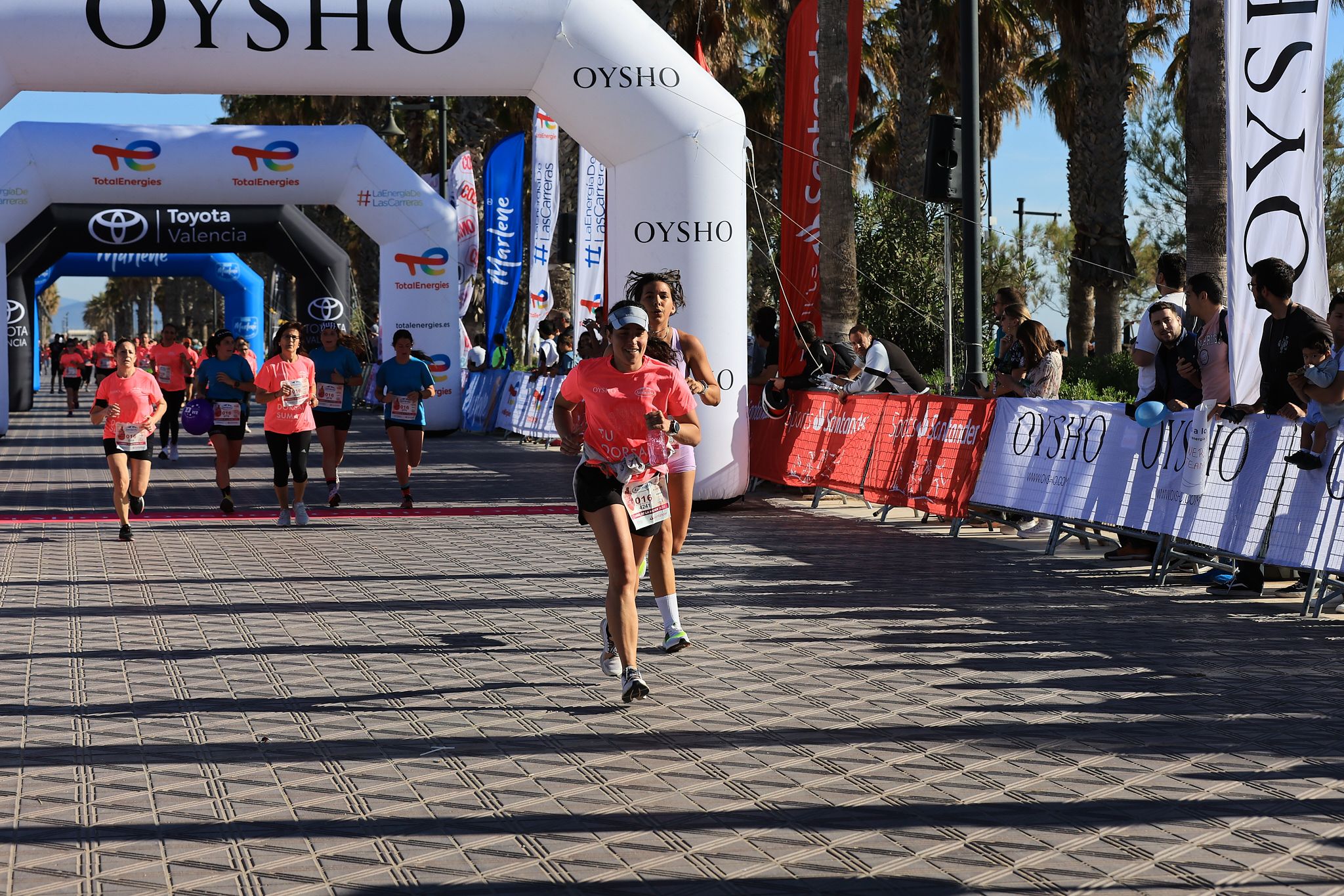 Las mejores fotos de la Carrera de la Mujer Central Lechera Asturiana de Valencia. 0560