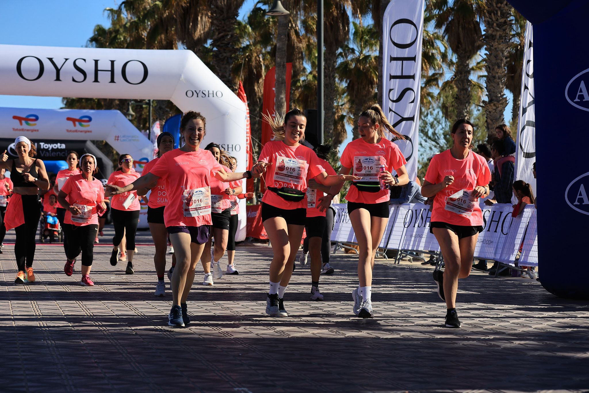 Las mejores fotos de la Carrera de la Mujer Central Lechera Asturiana de Valencia. 0763